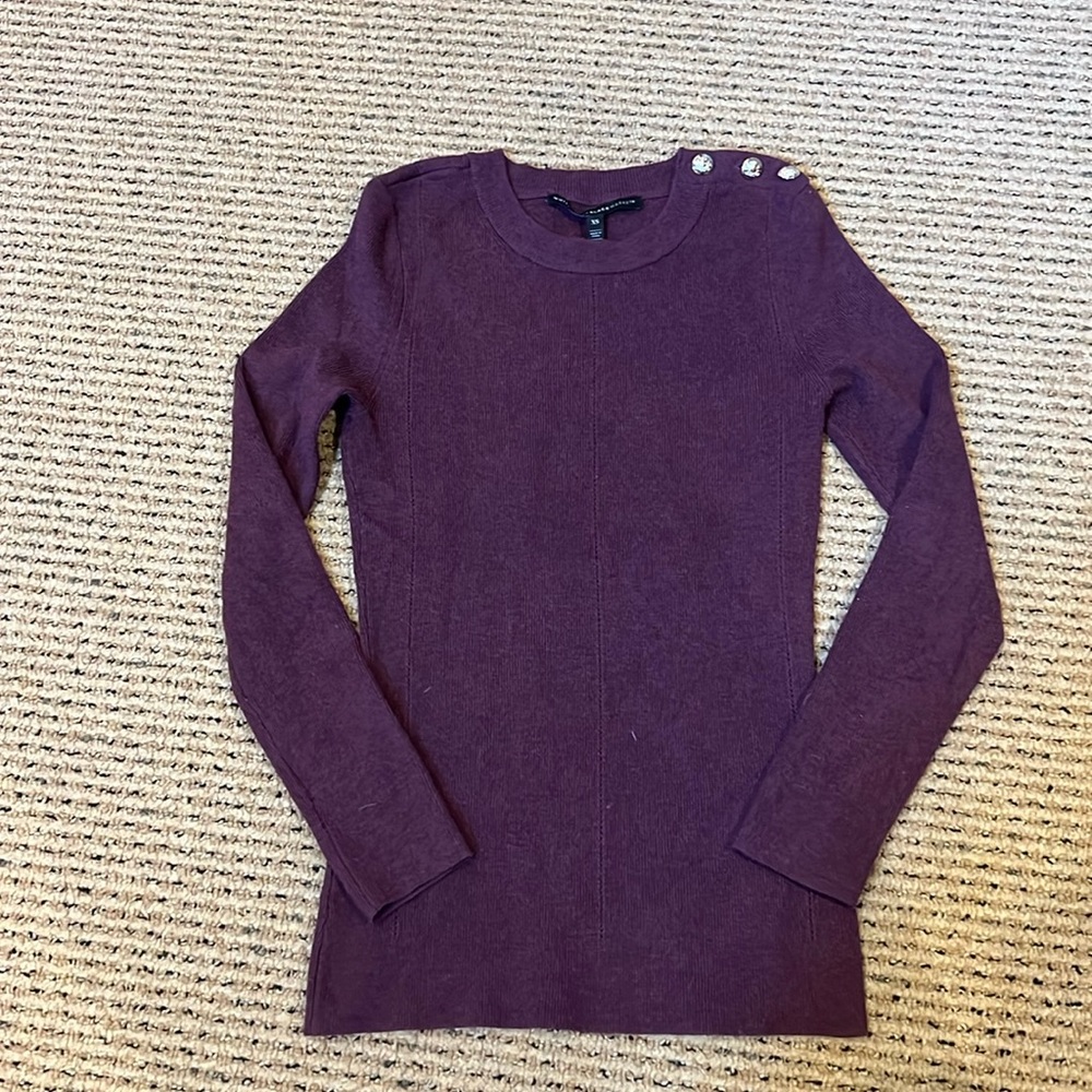 WHITE HOUSE BLACK MARKET SWEATER